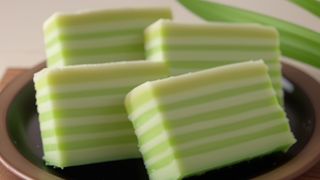 Kue Lapis Tepung Beras: Lezatnya Manis Tradisional