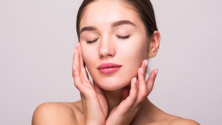 Bakuchiol vs Retinol? Pahami Kelebihan dan Kekurangan Keduanya!