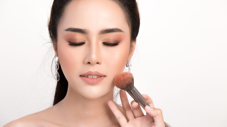 Makeup Flawless: Rahasia Tampil Sempurna dengan Sentuhan Makeup
