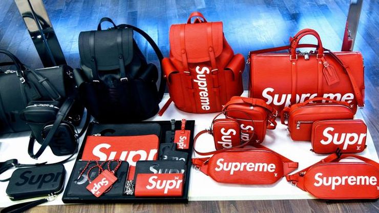 Mengenal Brand Supreme: Menjelajahi Fenomena Budaya Streetwear
