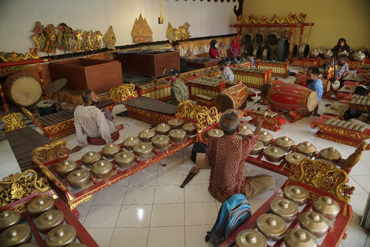 Gamelan: Kesenian Musik Tradisional Indonesia